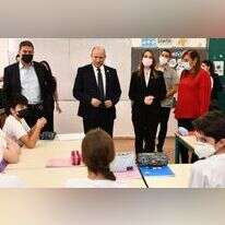 ראש הממשלה בנט בבית הספר ע"ש אילן רמון, היום. | חיים צח/ לע"מ