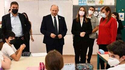 ראש הממשלה בנט בבית הספר ע"ש אילן רמון, היום. | חיים צח/ לע"מ