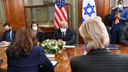 שר החוץ יאיר לפיד נפגש עם סגנית נשיא ארה"ב קמלה האריס. | שלומי אמסלם/לע"מ