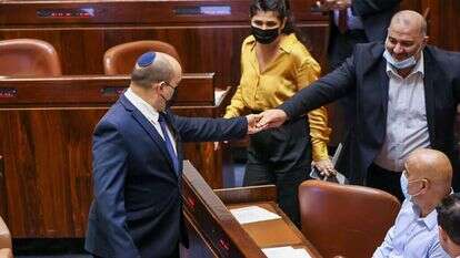 בנט ועבאס במליאת הכנסת. | נועם משוקוביץ, דוברות הכנסת