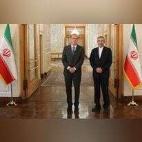 סגן שר החוץ האיראני נפגש עם מתאם שיחות הגרעין מטעם האיחוד האירופי. | EPA