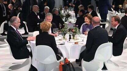 ראש ממשלת שוודיה (מימין) וראשי מדינות נוספים בכנס בשטוקהולם, השבוע. משמאל: רון לאודר | שחר עזרן