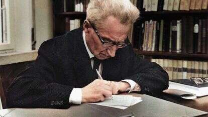 חיים הזז בביתו, 1962. | ורנר בראון, באדיבות יד למורשת חיים הזז, ירושלים