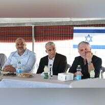 מאיר כהן, יאיר לפיד, מנסור עבאס. יש עתיד בסיור בנגב. | אלעד גוטמן