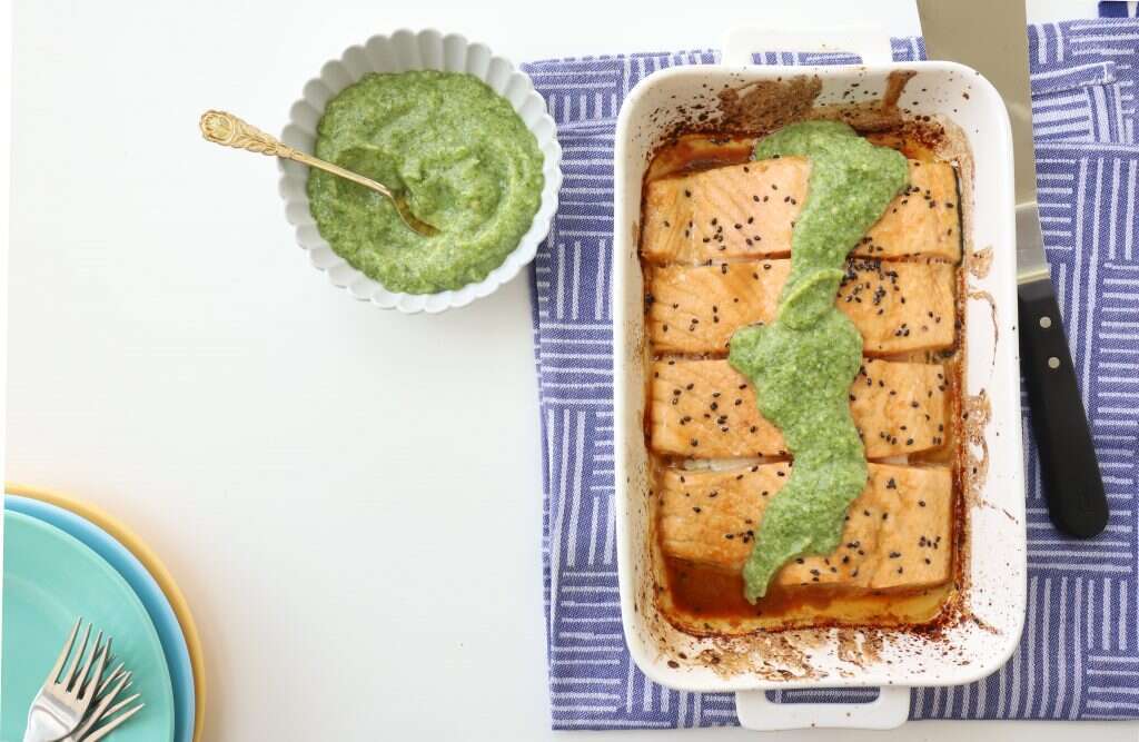 סלמון עם צ׳אטני גויאבה. | אפרת ליכטנשטט סלמון עם צ׳אטני גויאבה. | אפרת ליכטנשטט