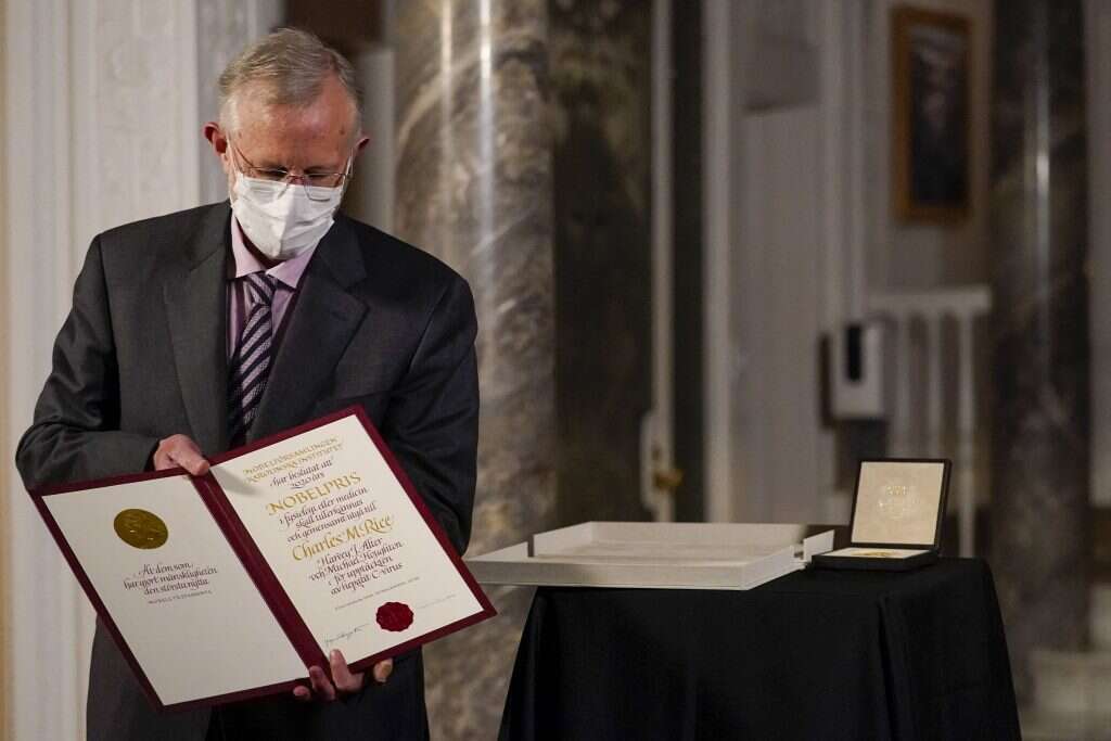 "שיטה שמתעלמת מנדבכים קודמים". הענקת פרס הנובל לרפואה ב־ 2020. | AFP