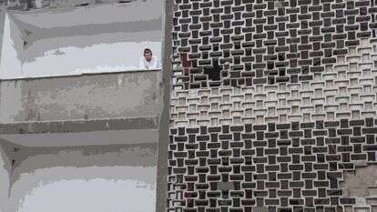 יעקב נאומי, פלאש 90