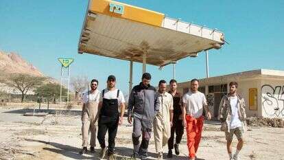 שאזאמאט. | אלכס פרפורי