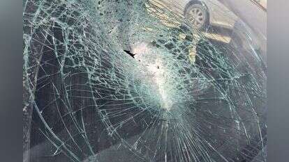 אבנים על פעילי 'אם תרצו' בכביש 60. | אם תרצו