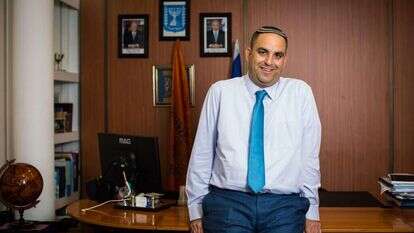 ראש עיריית לוד יאיר רביבו. | אריק סולטן