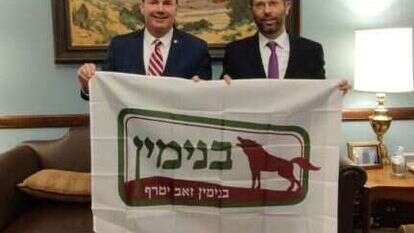 ראש מועצת בנימין ישראל גנץ עם הסנאטור הרפובליקני מייק לי. | דוברות בנימין