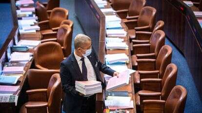 מתכוננים להתבעה על התקציב. | אוליבייה פיטוסי פלאש 90 מתכוננים להתבעה על התקציב. | אוליבייה פיטוסי פלאש 90