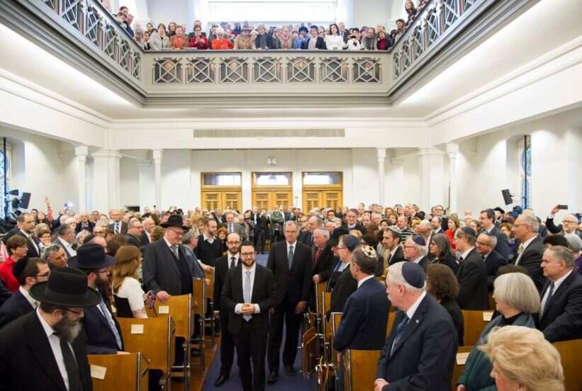 קהילה ציונית מפרגנת. בית כנסת בציריך. | הקהילה היהודית בציריך