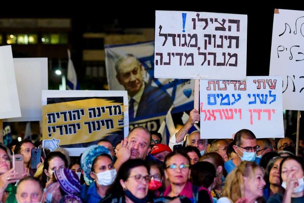 "הקואליציה תחזיק, אבל כשנתניהו יפרוש העסק ישתנה". הפגנת הימין נגד הממשלה בכיכר הבימה, השבוע. | אבשלום ששוני, פלאש 90