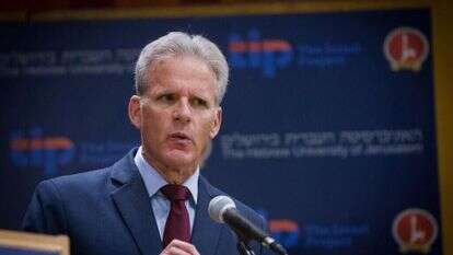 מייקל אורן. | מרים אלסטר, פלאש 90