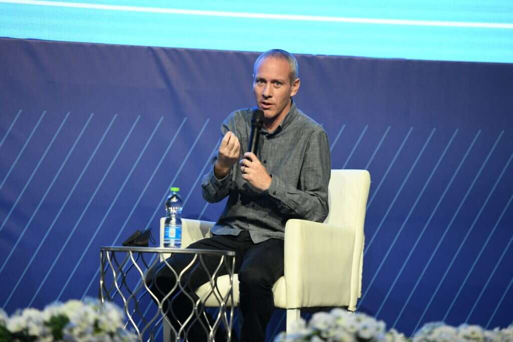 שר התרבות והספורט חילי טרופר. | שריה דיאמנט