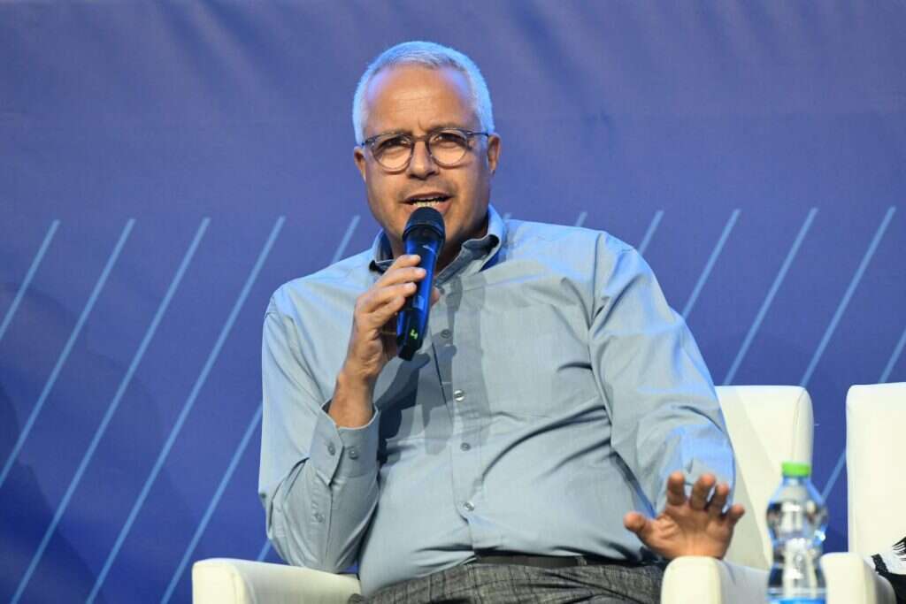 אורן הלמן בוועידת החינוך של מקור ראשון. | שריה דיאמנט