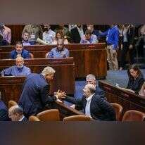 מי הבוס. לפיד ועבאס במליאת הכנסת. | נועם מושקוביץ - דוברות הכנסת