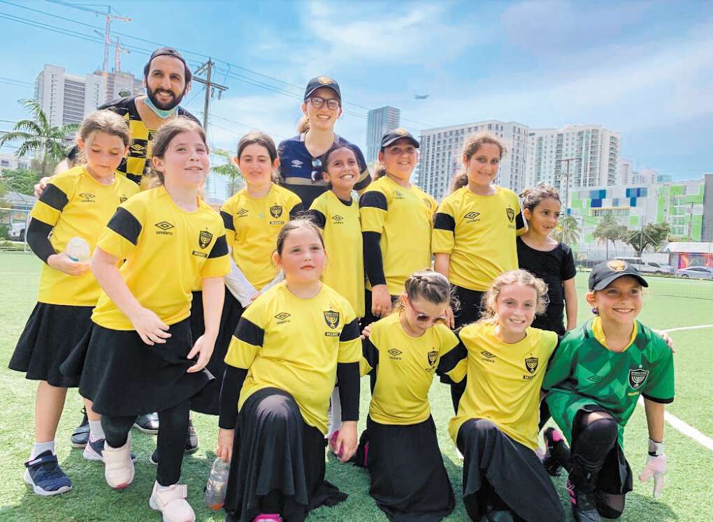 עיסוק בספורט מחזק ונותן כלים לחיים. קבוצת הבנות. | באדיבות המשפחה עיסוק בספורט מחזק ונותן כלים לחיים. קבוצת הבנות. | באדיבות המשפחה