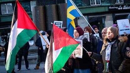 "מאיפה זה בא להם?". הפגנה במאלמו נגד הכרת טראמפ בירושלים בירת ישראל. | גטי אימג'ס