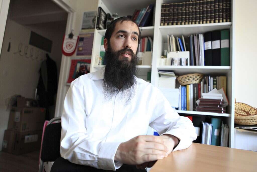 "נישאר כאן כל עוד נוכל לחבר יהודים ליהדות". הרב שניאור קסלמן. | AP