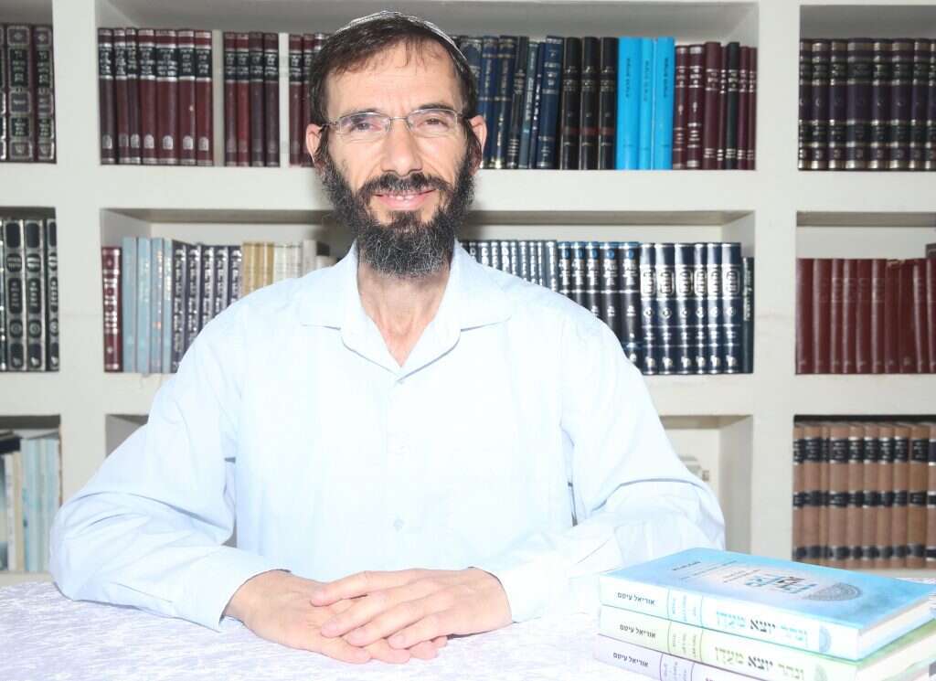 הרב אוריאל עיטם, ישיבת ירוחם. | מרים צחי הרב אוריאל עיטם, ישיבת ירוחם. | מרים צחי