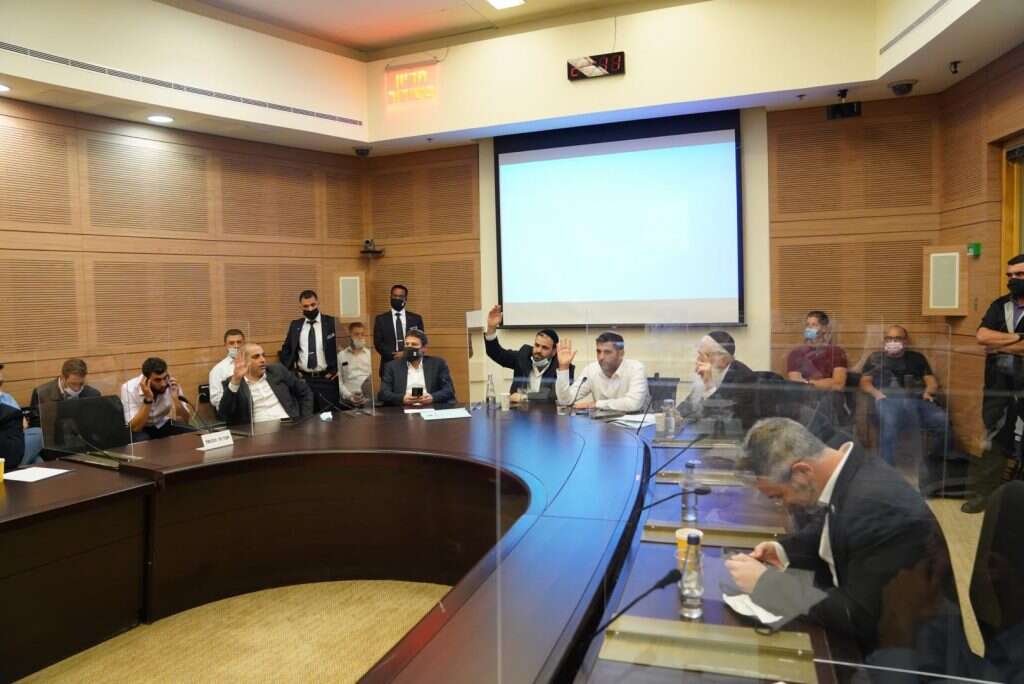 אופיר כץ בדיון בוועדת הכספים. | נועם מושקוביץ, דוברות הכנסת