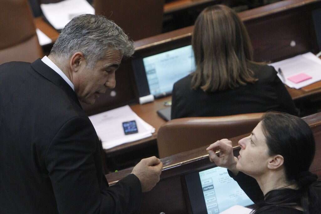 מיכאלי ולפיד בכנסת, 2013. | מרים אלסטר, פלאש 90