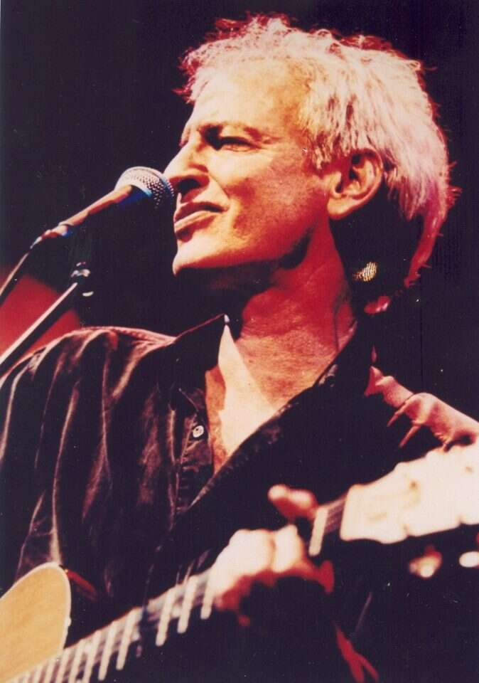 שלום חנוך, "יציאה". | זאפה