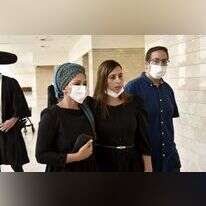 בני משפחתו של הרב שי אוחיון ז"ל בבית המשפט המחוזי בלוד. | פלאש90