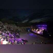 בזמן בילוי, הציוני־דתי קרוב יותר למוקד "העולם". בועז שרעבי בהופעה בסבסטיה, 2013. | מרים צחי