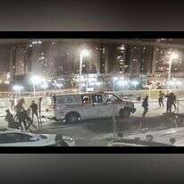 המהומה מחוץ לבית החולים סורוקה, השבוע. צולם במצלמות האבטחה