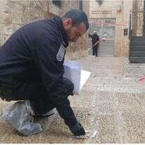 זירת הפיגוע בעיר העתיקה. | דוברות המשטרה