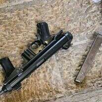 הנשק ששימש את המחבל לפיגוע בעיר העתיקה. | דוברות המשטרה