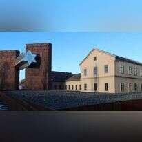 מוזיאון השואה 'בית הגורל' בבודפשט, בתחנת רכבת לשעבר שממנה נשלחו יהודים למחנות ריכוז, כפי שנראה ב-21 בינואר 2019. הוא לא נפתח עדיין לקהל הרחב, אף שבנייתו הסתיימה לפני חמש שנים. | Ferenc Isza, AFP, Getty Images