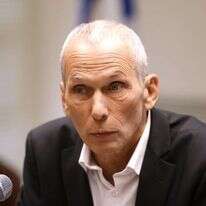 השר בר-לב. | דודי ועקנין