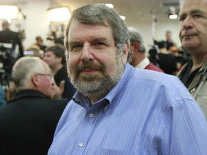 מקורב לראש הממשלה החליפי. הסוקר מארק
מלמן, אחד מיושבי הראש של "הרוב הדמוקרטי. | יוסי אלוני