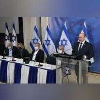 ראש הממשלה ושר הבריאות בהצהרה לתקשורת בעניין הזן החדש. | קובי גדעון, לע"מ