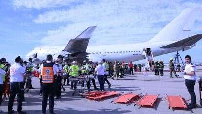 כוחות ההצלה בתרגיל המדמה אירוע רב נפגעים עם התרסקות מטוס. | דוברות מד"א