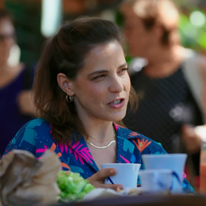 התנהגות מזעזעת ששומטת את קרקע האמון עליה מושתתת מערכת יחסים זוגית. | מסך מתוך ערוץ 12