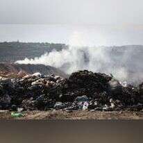 שריפת פסולת בסמיכות לכפר רמון. | הדס פרוש, פלאש 90