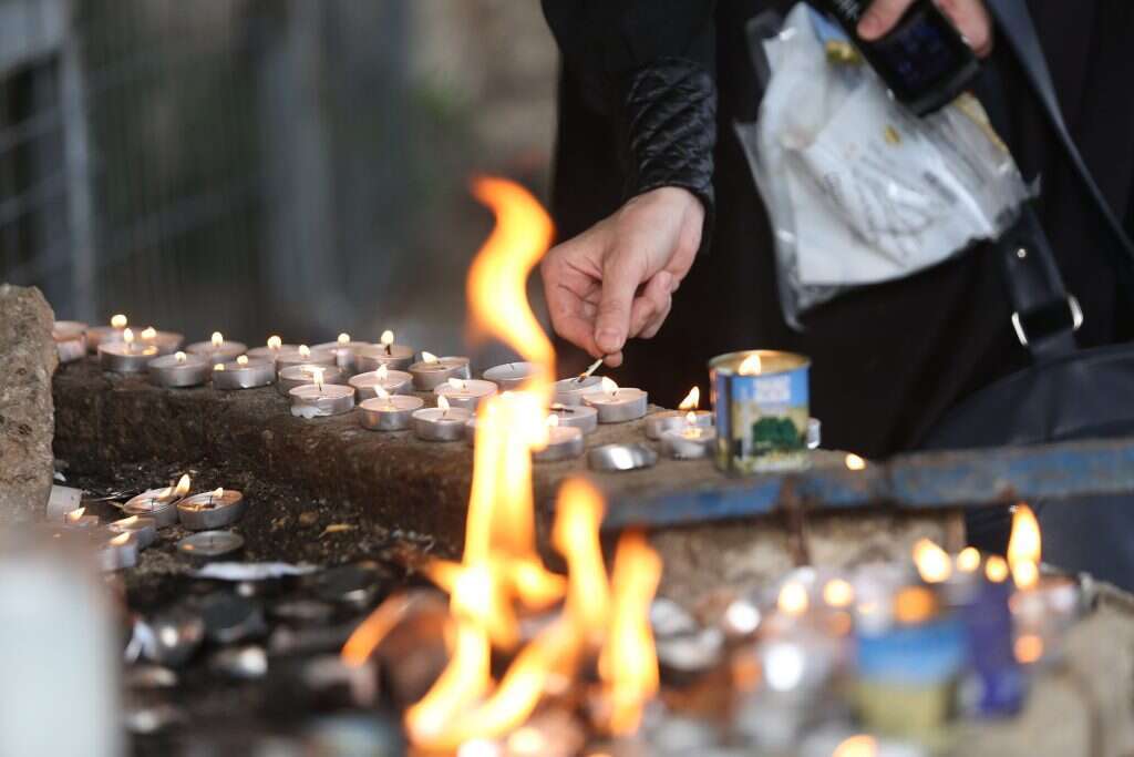 נרות לזכר ההרוגים באסון מירון. | דוד כהן, ג'יני