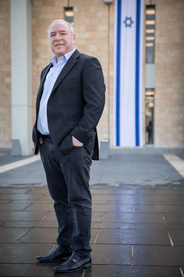 דודי אמסלם. | הדס פרוש, פלאש 90