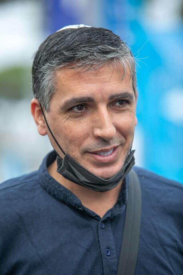 מיכאל. | יוסי אלוני