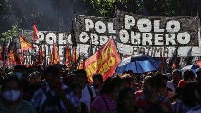 המפגינים ברחובות בואנוס איירס. | AFP
