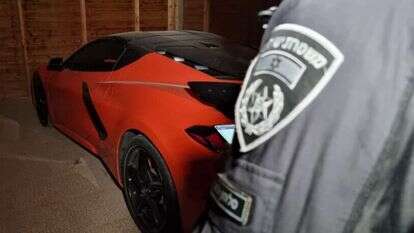 אחד מרכבי היוקרה שנתפסו. | משטרת ישראל