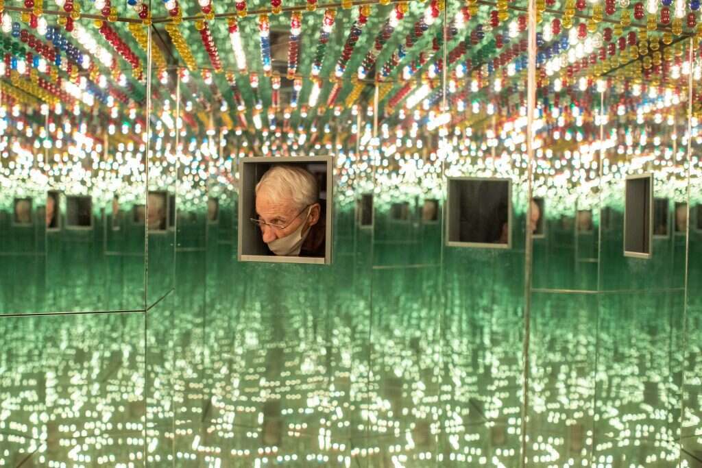 לא חש צורך לצלם בתערוכה. פרופ' יורם לס. | אבישג שאר-ישוב