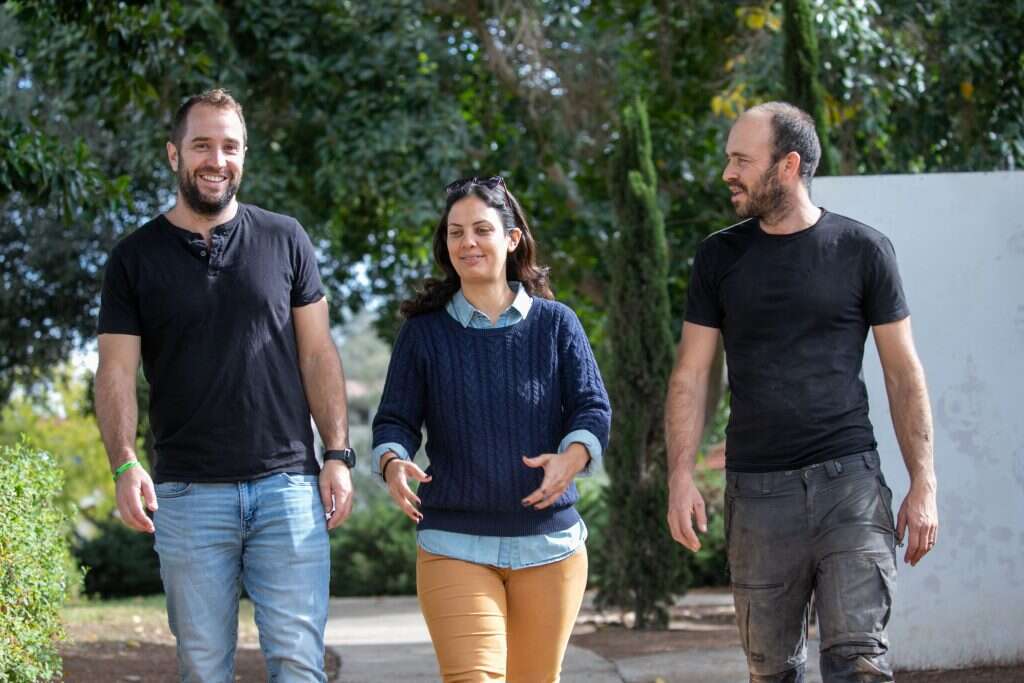 תיקון חברתי. מתן יפה, הדס חפץ–הרוש ודניאל ברקלי. | יוסי אלוני תיקון חברתי. מתן יפה, הדס חפץ–הרוש ודניאל ברקלי. | יוסי אלוני