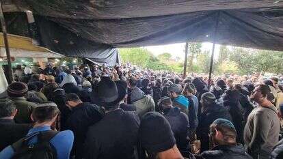 אלפים מלווים את יהודה דימנטמן למנוחות. ההספדים בחומש