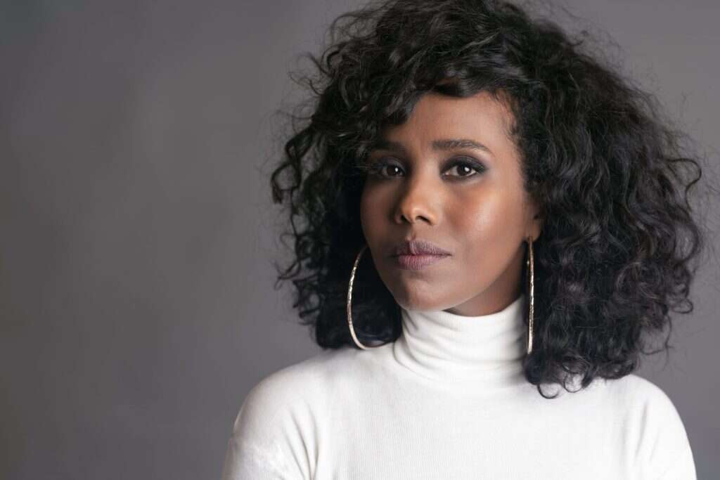 איילה אנגדשט. | זוהר רון